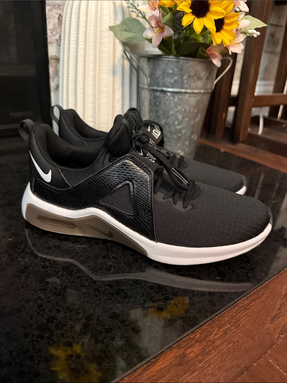 Nike Black and White Men’s Athletic Trainers